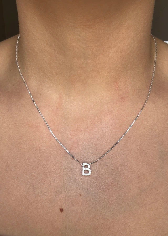 COLAR LETRA CRAVEJADA