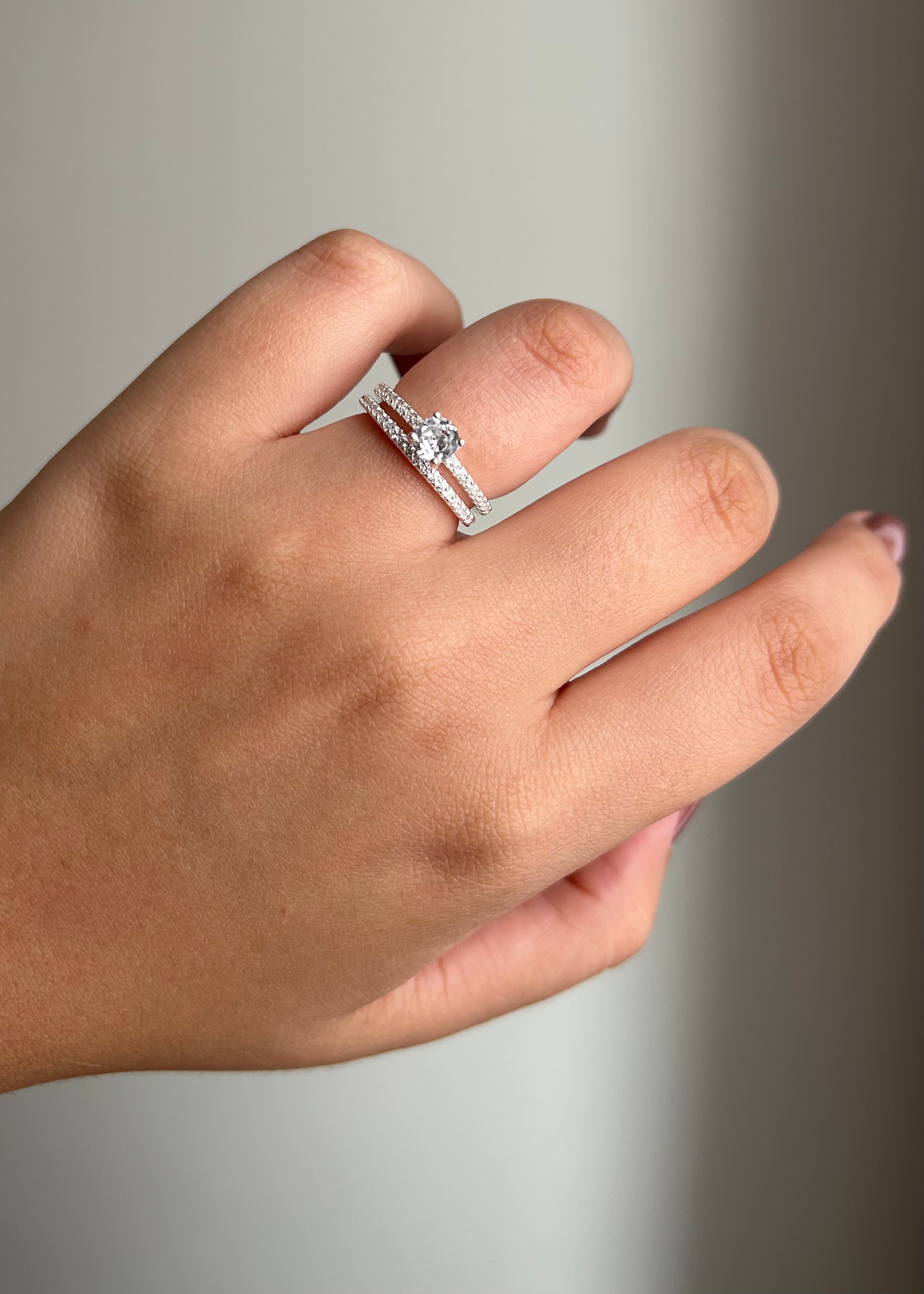 Anel Solitário + Aparador de Aliança