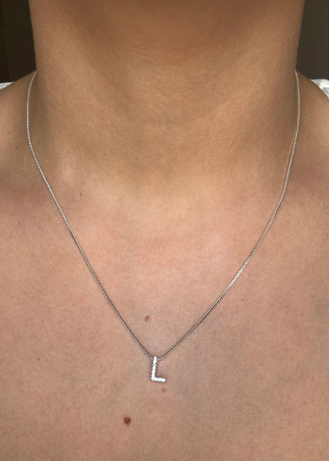 COLAR LETRA CRAVEJADA