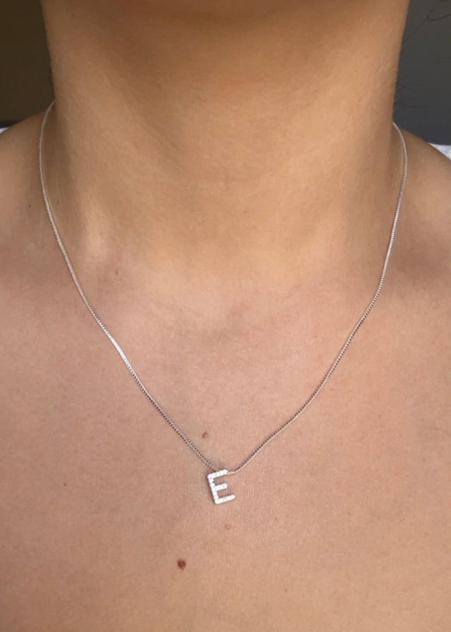 COLAR LETRA CRAVEJADA