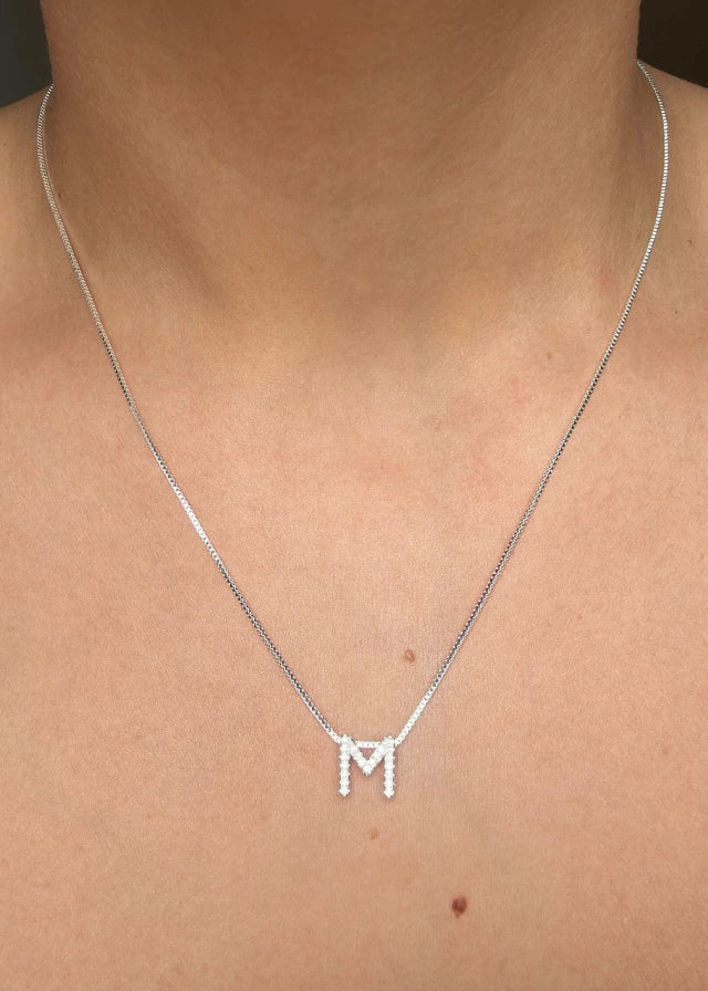 COLAR LETRA CRAVEJADA