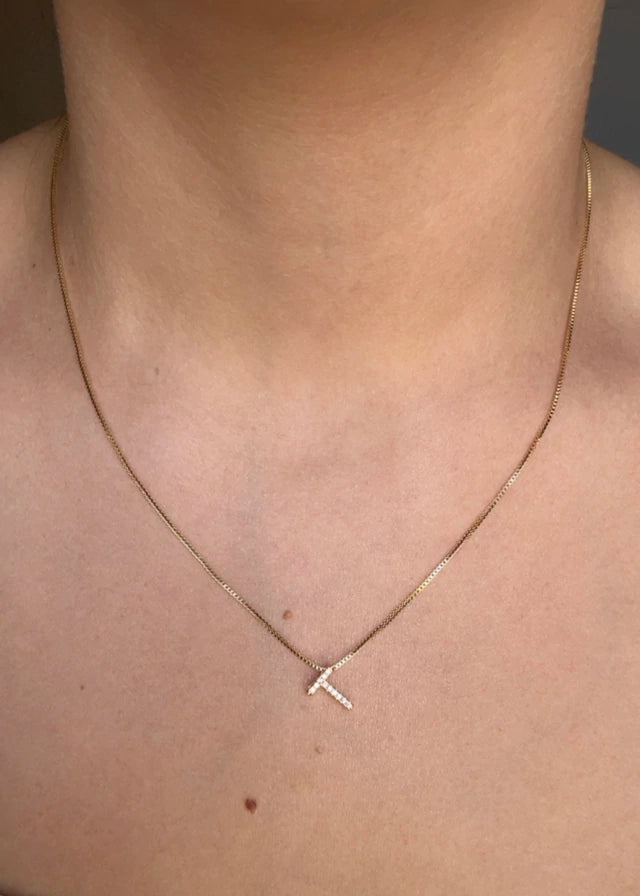 COLAR LETRA CRAVEJADA